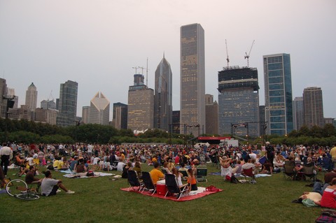 Chicago-Outdoor-Film-Festival-Photo