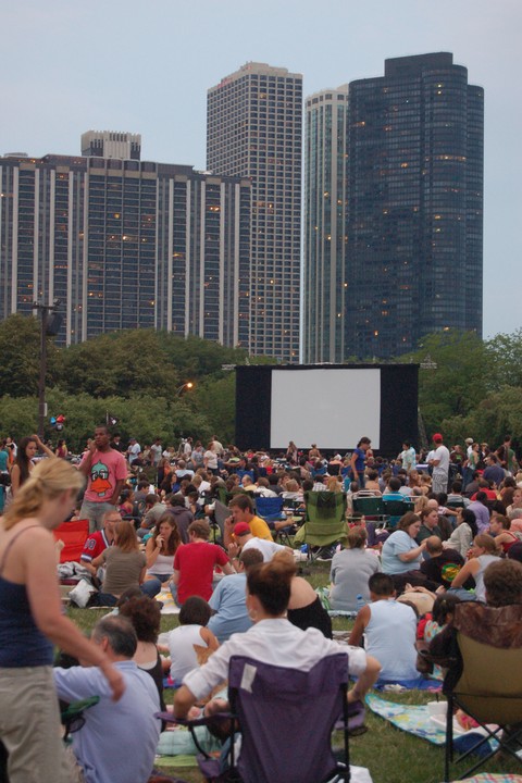 Chicago-Outdoor-Film-Festival-Photo