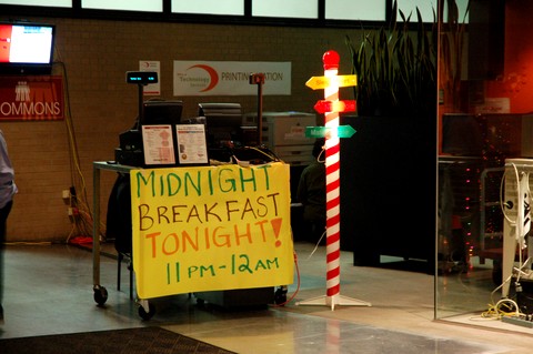 Midnight-Breakfast-IIT-Photo
