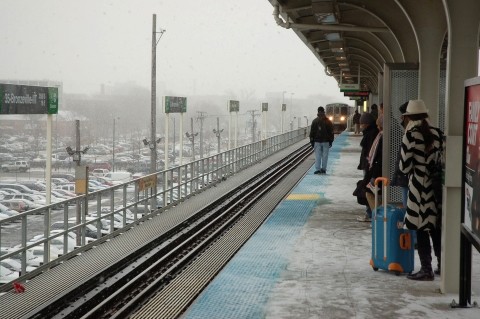 Neige-Michigan-Avenue-Chicago-Photo