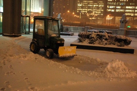 Neige-Michigan-Avenue-Chicago-Photo