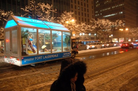 Neige-Michigan-Avenue-Chicago-Photo