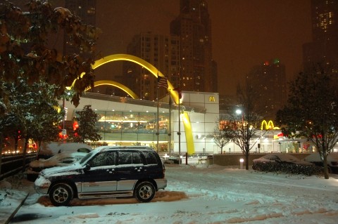 Neige-Michigan-Avenue-Chicago-Photo