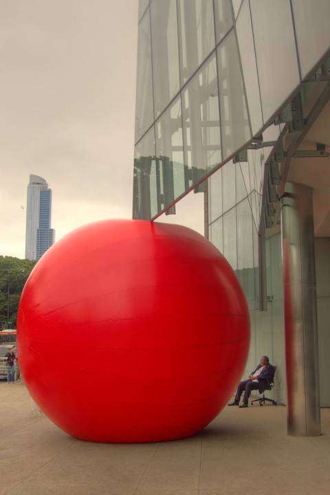 Spertus-Institute-Red-Ball-Project-Photo